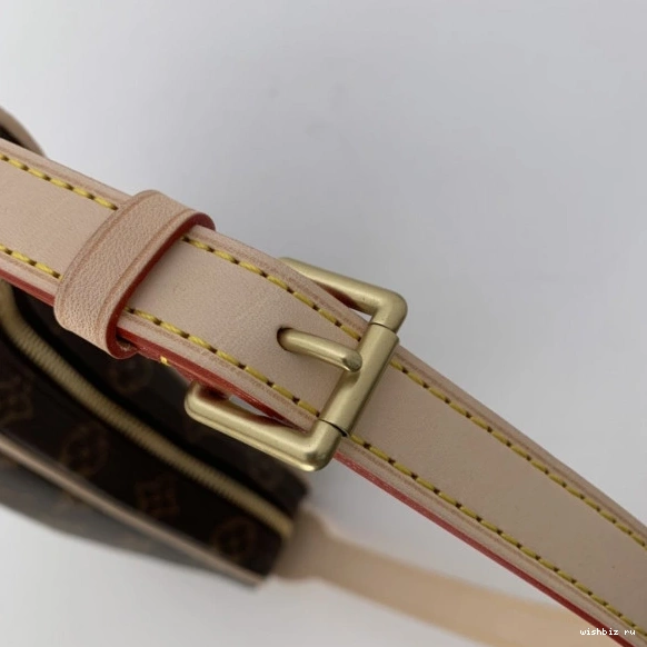 WIS POCHETTE LOUIS CROISSANT VUITTON 0128